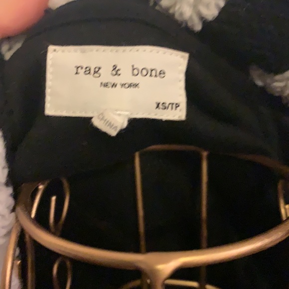 Rag and Bone zebra sherpa sweater - Picture 5 of 7